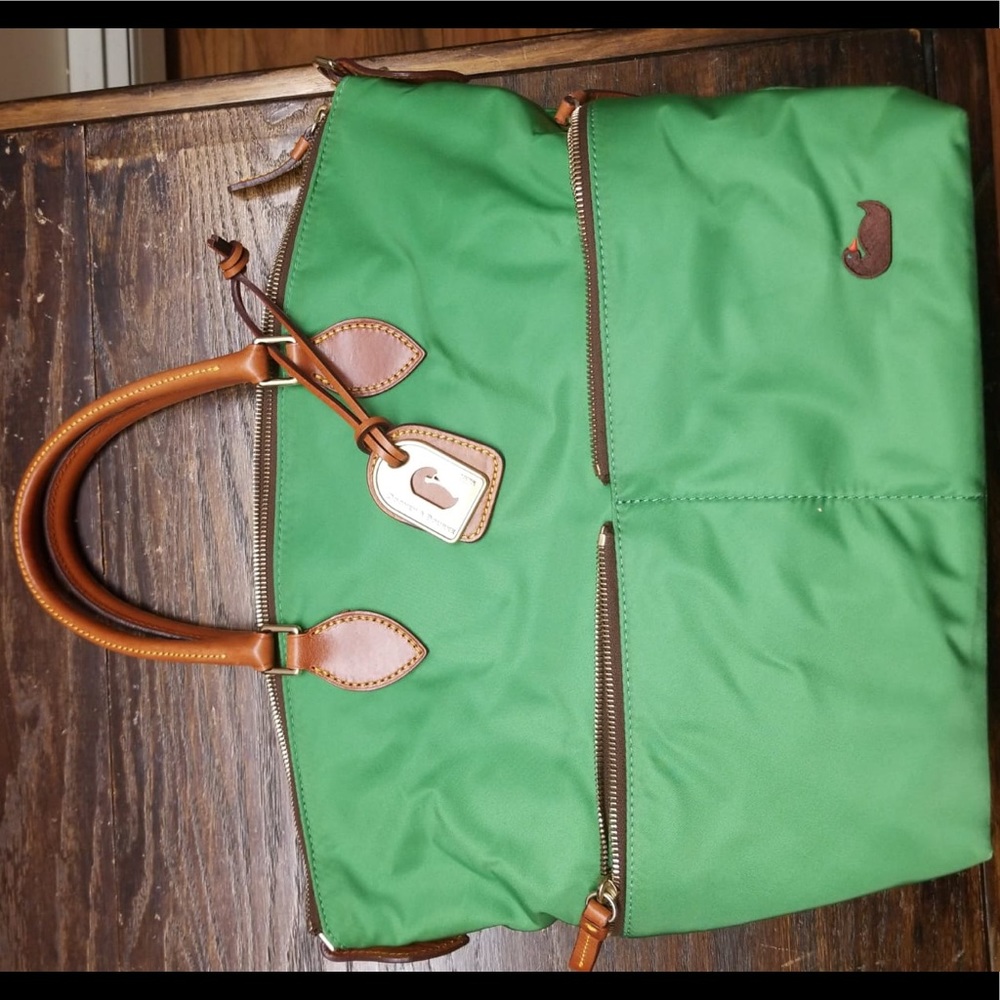 Barely worn Dooney and Bourke bag